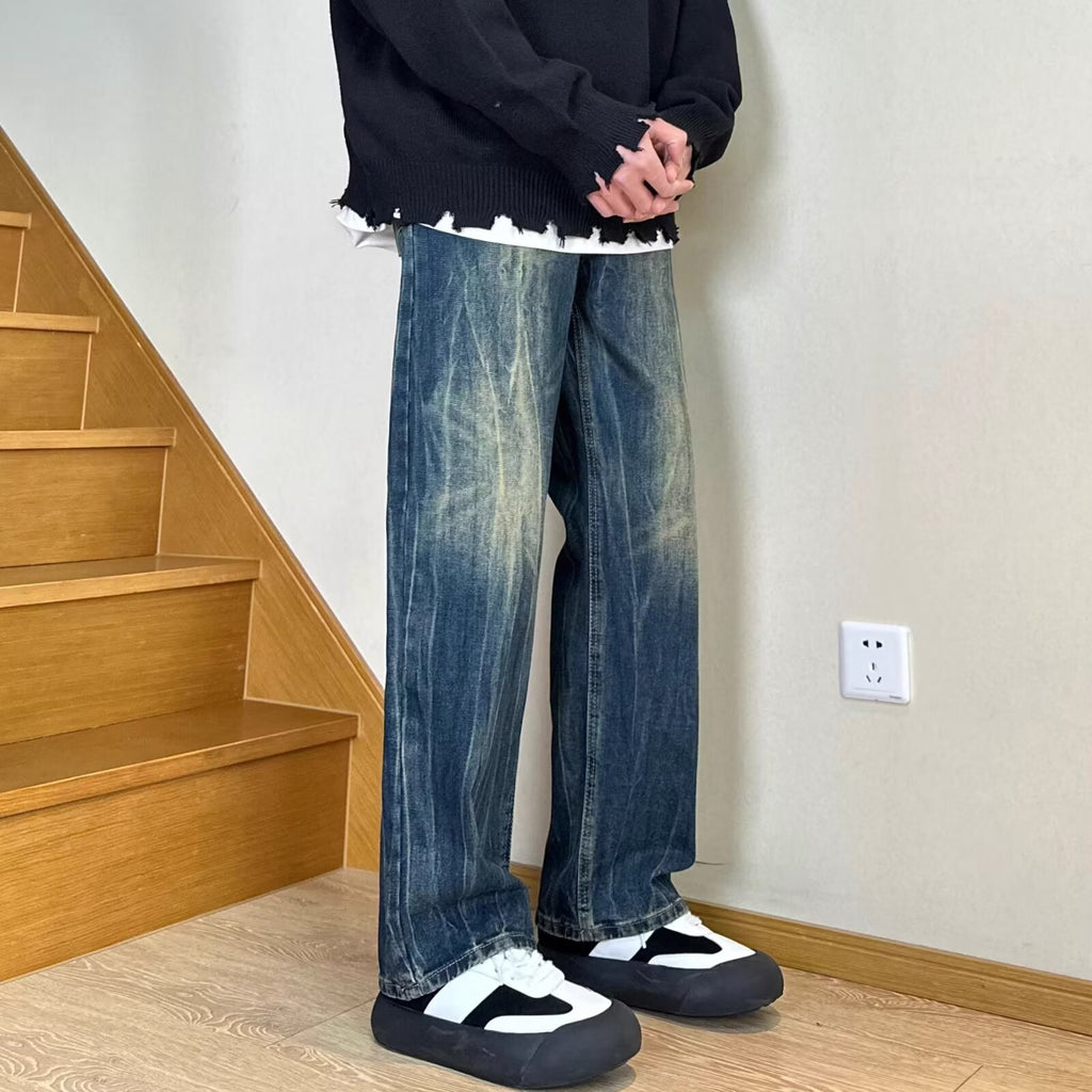 The latest trend of men's washed and aged straight-leg jeans and loose casual pants