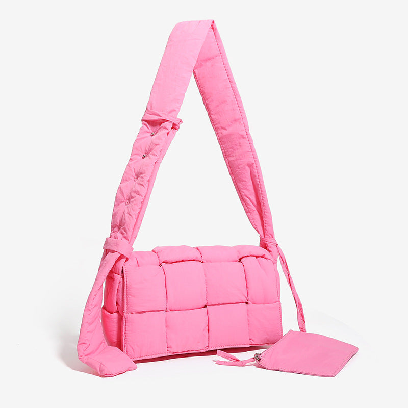 Trendy commuting crossbody bag, sponge woven large-capacity single-shoulder bag, casual pillow bag