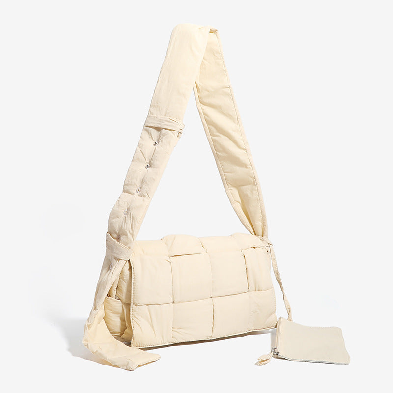 Trendy commuting crossbody bag, sponge woven large-capacity single-shoulder bag, casual pillow bag