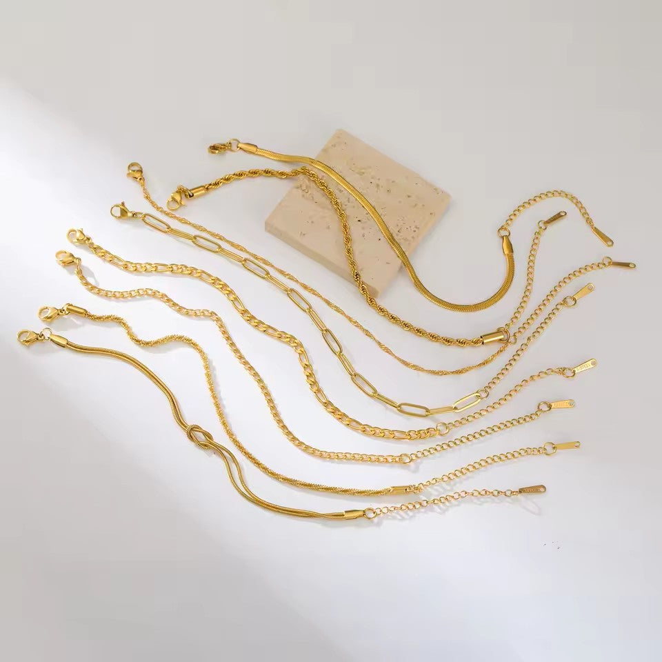 Golden bracelet twisting Figaro Cuban chain bracelet women's jewelry